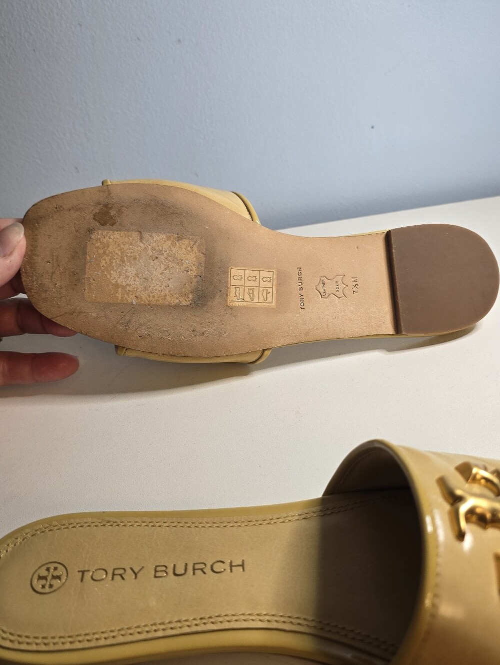 Tory Burch Gold Logo Yellow Eleanor Slide Sandals All Leather 7.5 Medium - Picture 11 of 12